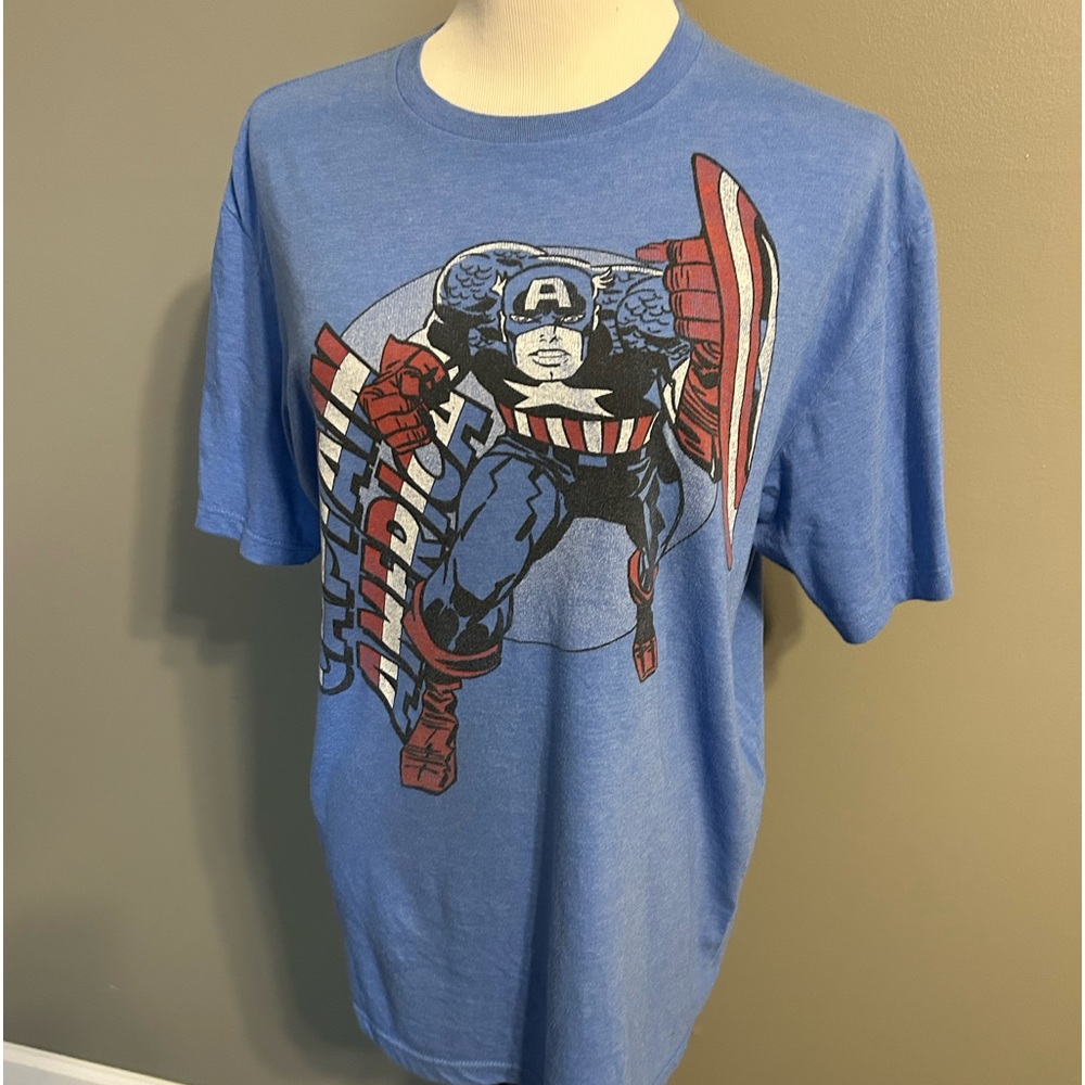Marvel captain America t-shirt color blue size large